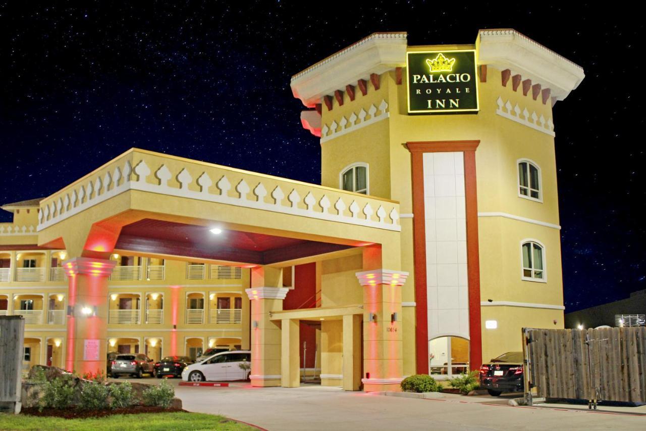 Palacio Royale Nw At Beltway 8 3*